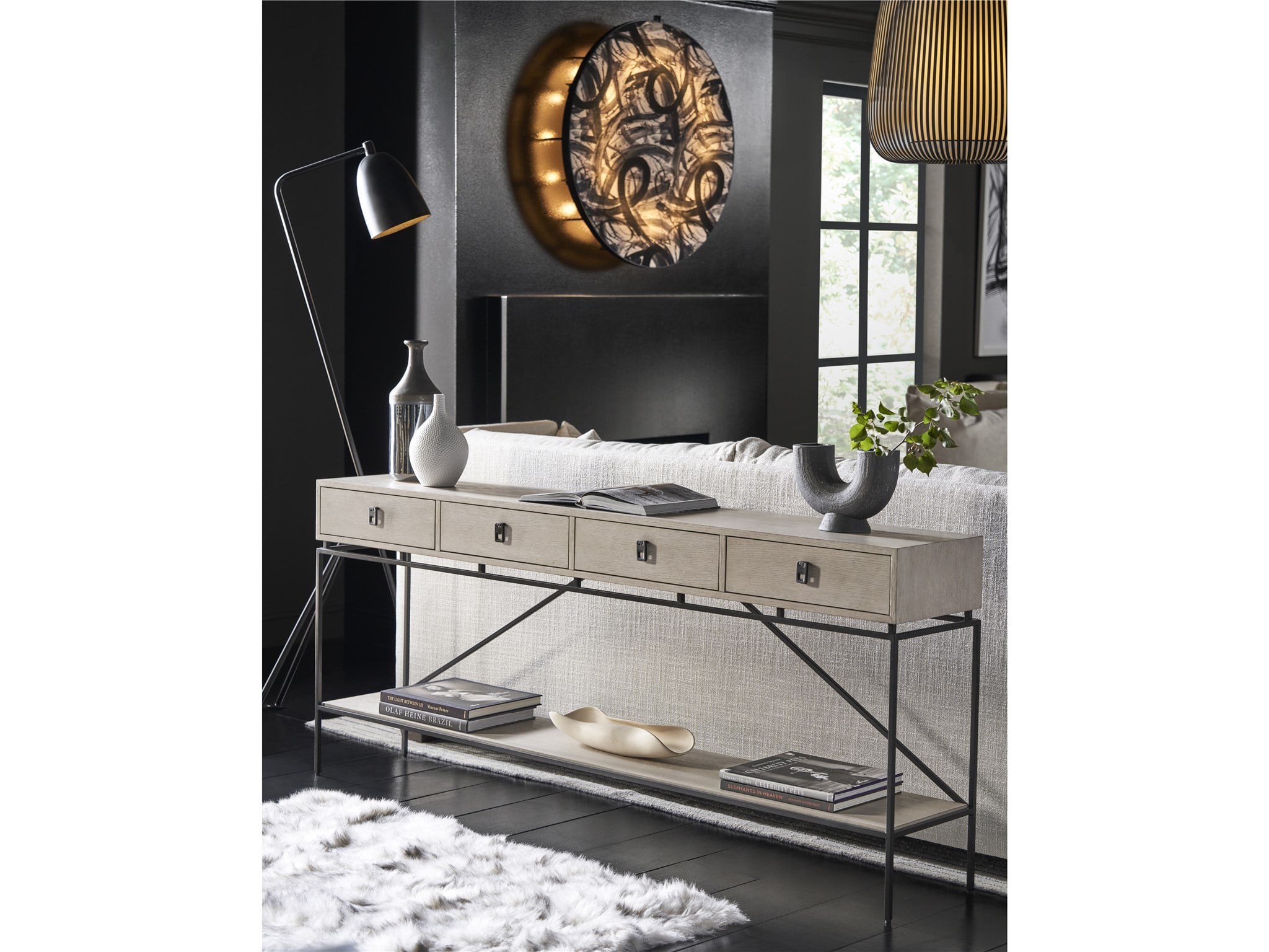 Barbara Console
