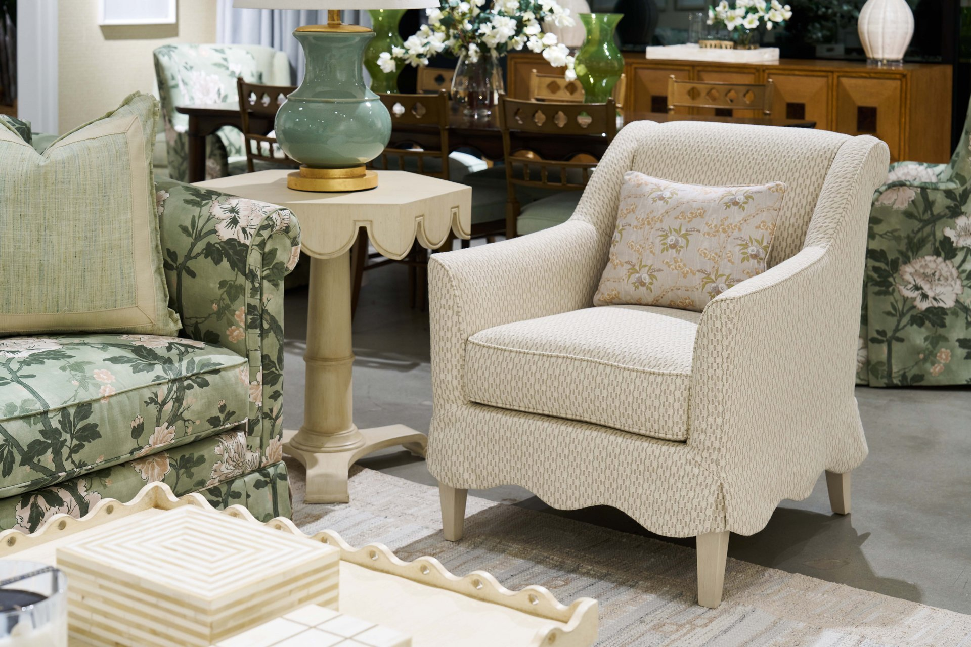 Betsy Lounge Chair