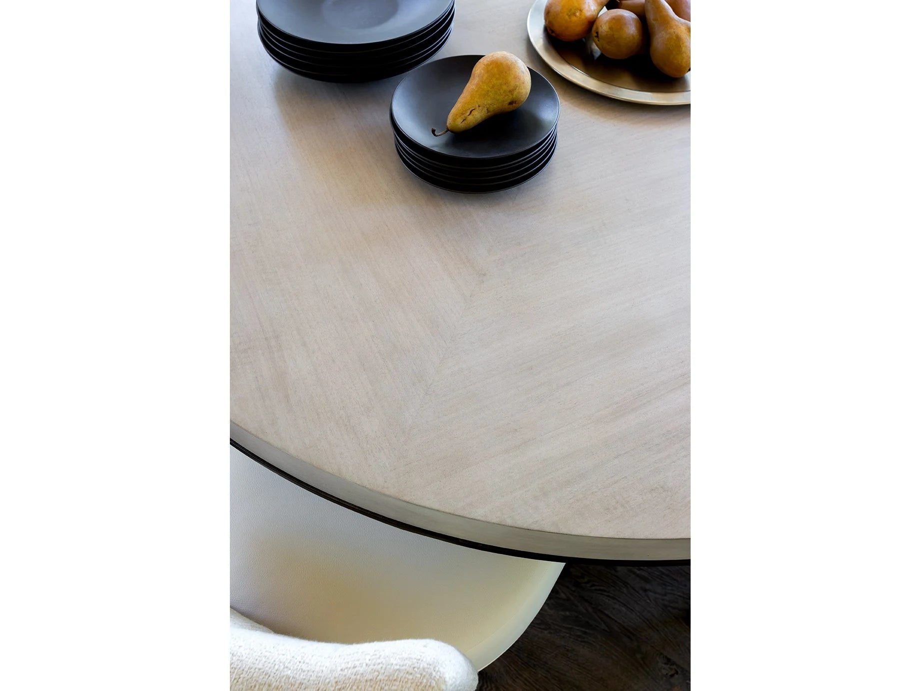 Kamryn Dining Table