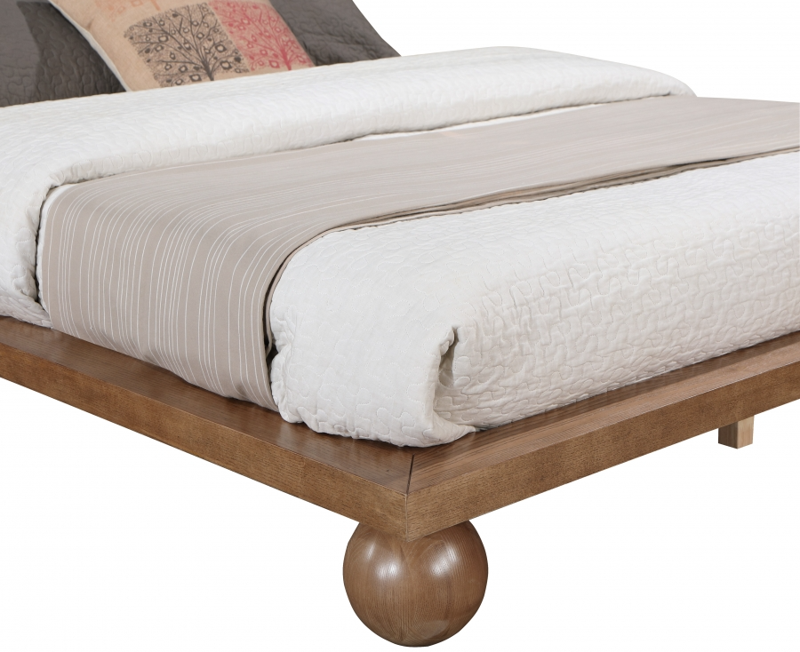 Kendrick King Bed