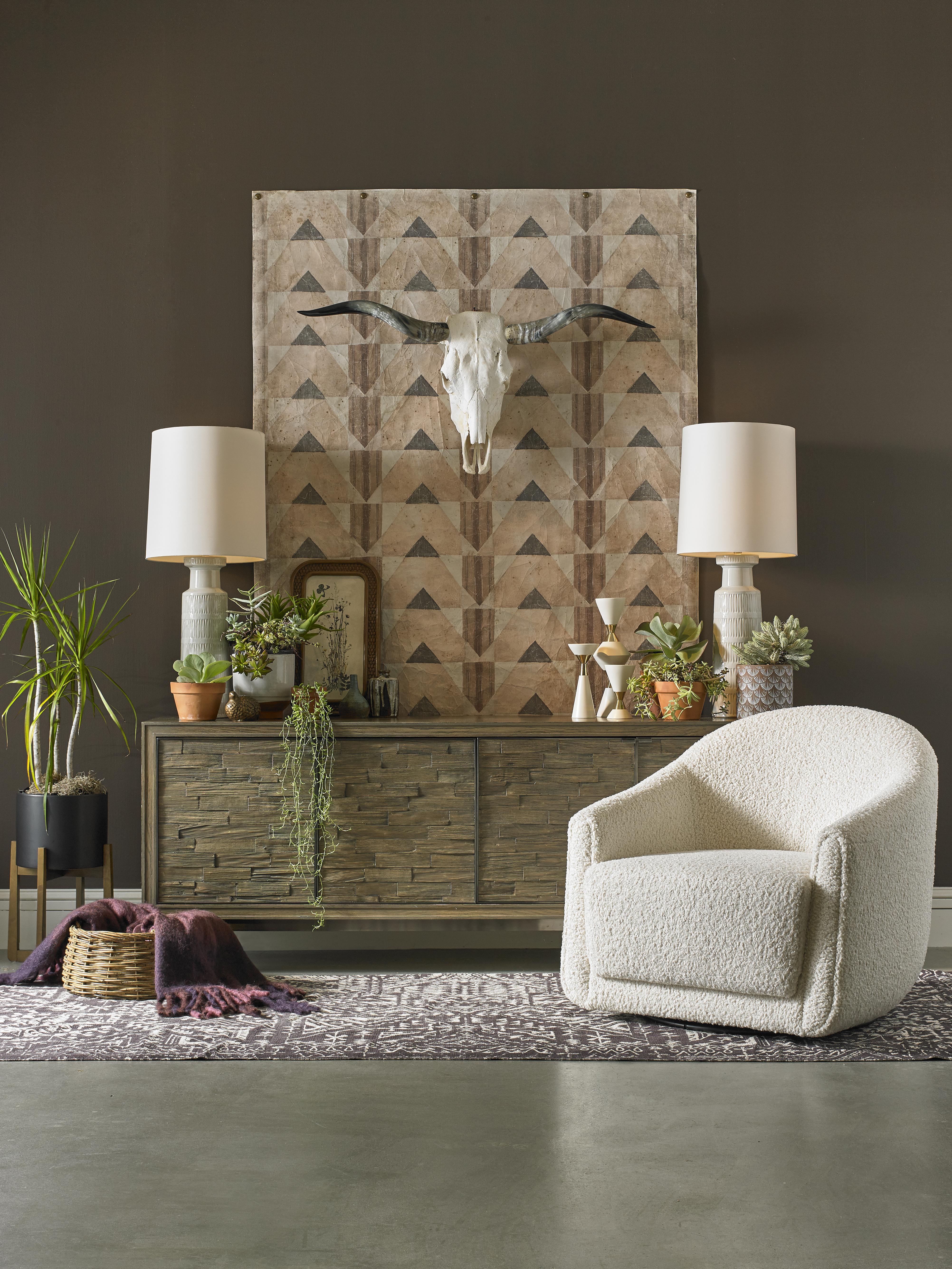 Lorenzo Swivel Chair