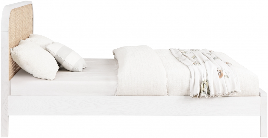 Siella White Full Bed