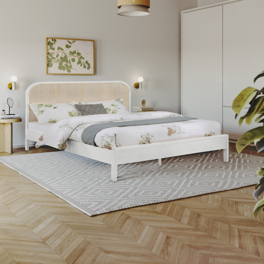 Siella White Full Bed