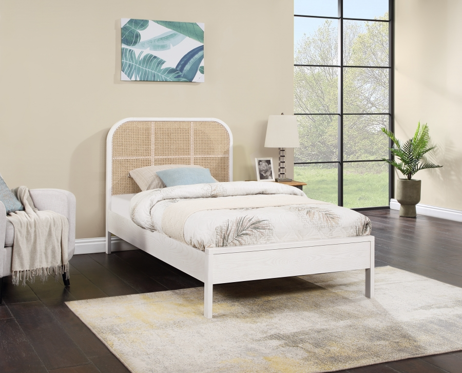 Siella White Twin Bed