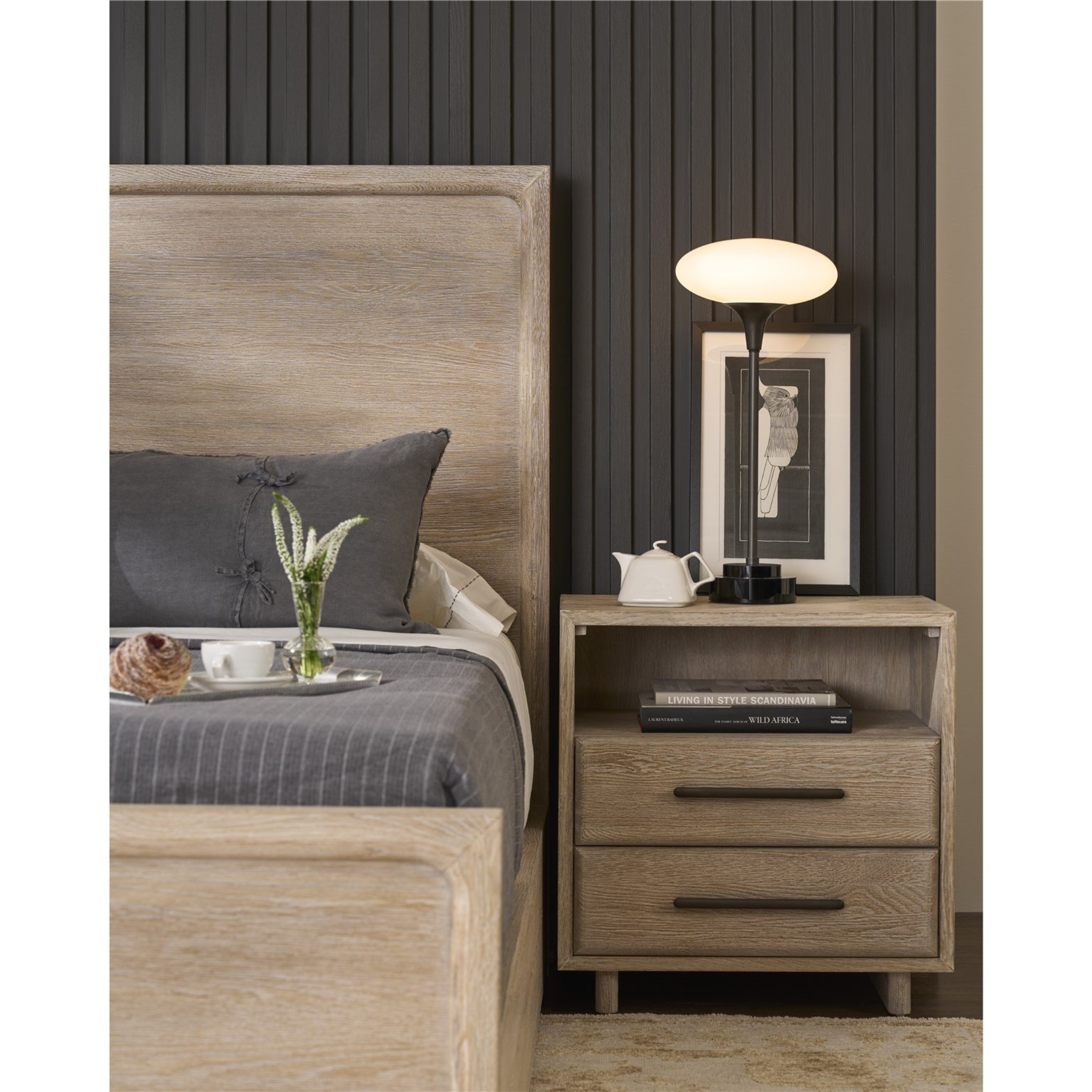 Spectrrum Kin Panel Bed Solara Panel King Bed – Palindrome Home